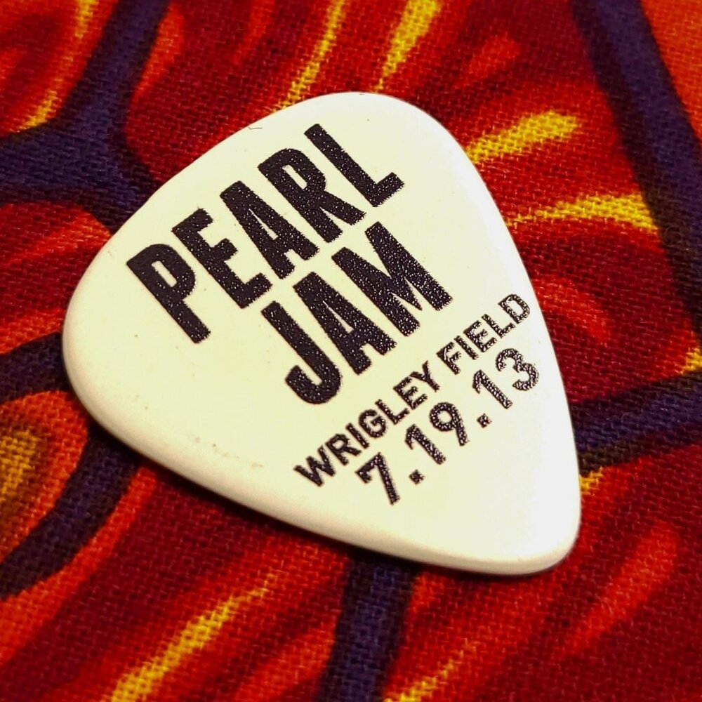 Pearl Jam Guitar Pick Wrigley Field 7/19/2013 Chicago Concert Music Memorabilia - Picture 1 of 8
